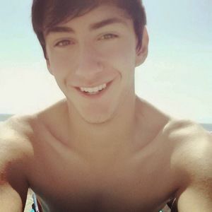 Meet your Posher, James